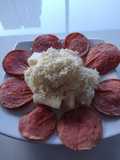 Yuca cocida con queso y salchichón 😋