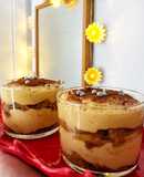 Vasitos de postre de tiramisú de turrón de Jijona