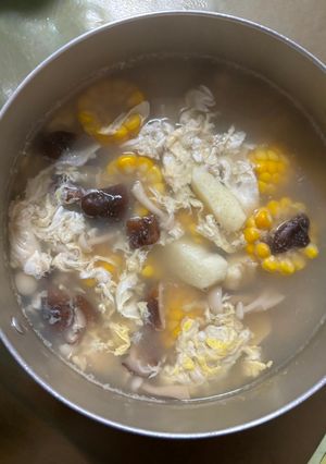 山藥菇菇蔬菜湯 的食譜成品照片