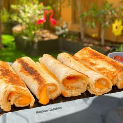 A picture of Bread Cheese Rolls.