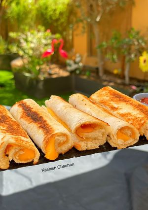 A picture of Bread Cheese Rolls.