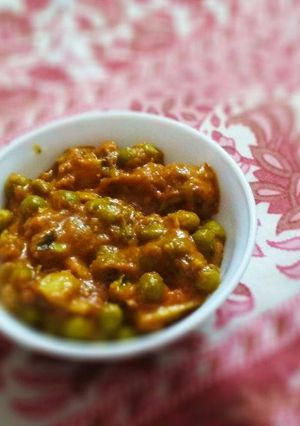 मटर मशरुम (Matar Mushroom recipe in hindi) रेसिपी मुख्य फोटो