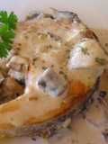 Salmón en Salsa de Champiñones