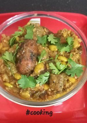 A picture of Pressure Cooker Undhiyu.