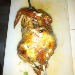 Grilled chicken with vegetables inside A picture of Grilled chicken with vegetables inside.