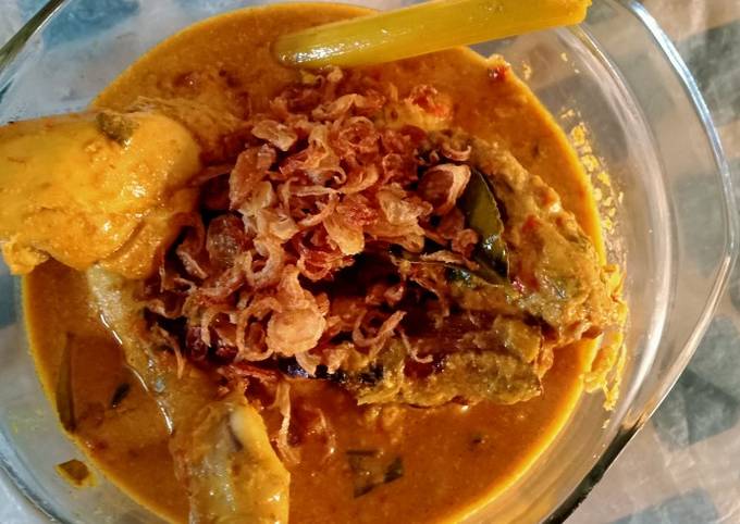 Rendang Ayam Spesial Bawang