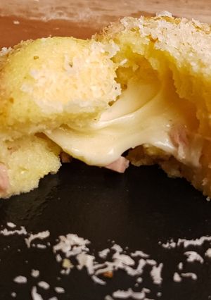 Foto di Sformatini di semolino filanti con mortadella