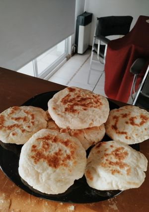 Una foto de Pancitos sin levadura y a la sartén