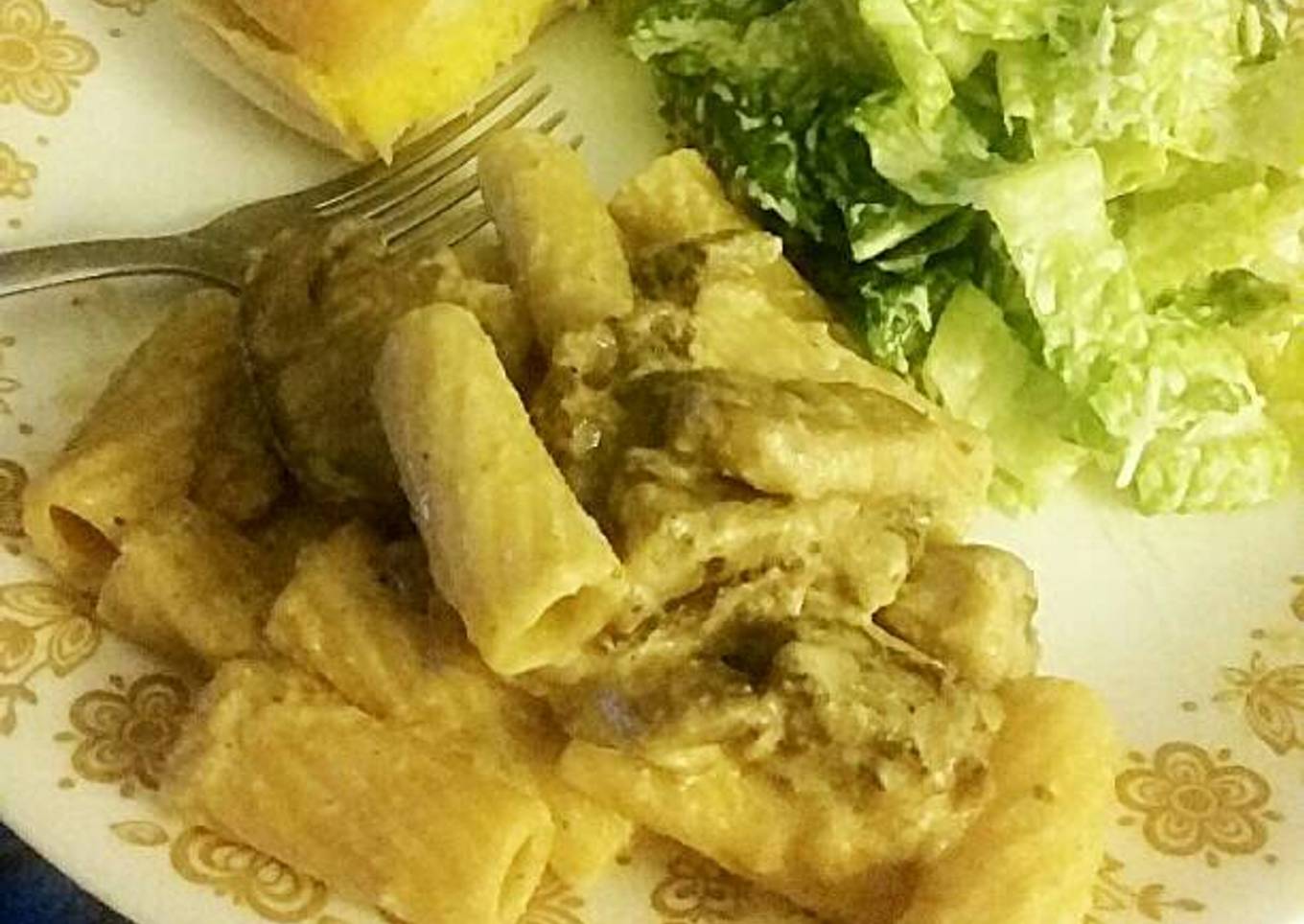 Creamy Steak & Mushroom Rigatoni