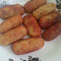 A picture of Fried Sweet Potatoes with cheese filling.