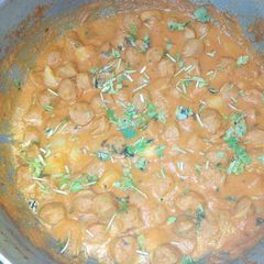 A picture of Mazedaar Soyachunk Aloo Makhini.