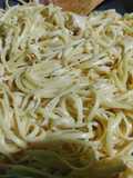 Pasta en salsa blanca con pollo