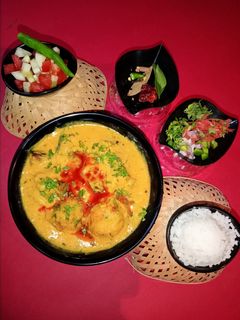 વેજીટેબલ ડપકા કઢી (Vegetable Dapka Kadhi Recipe In Gujarati) રેસીપી મુખ્ય ફોટો