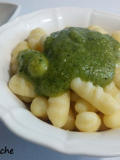 Una foto de Gnoquis con pesto de almendras sin gluten