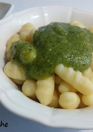 Una foto de Gnoquis con pesto de almendras sin gluten