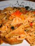 Farfalle con Carciofi, Scalogno e Pomodori Freschi