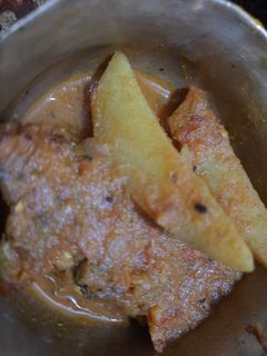 রুই মাছের ঝোল(Rui matcher jhol recipe in Bengali) রেসিপির প্রধান ছবি