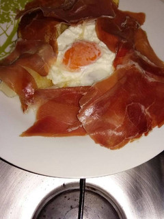 Una foto de Sartén de patatas y jamón