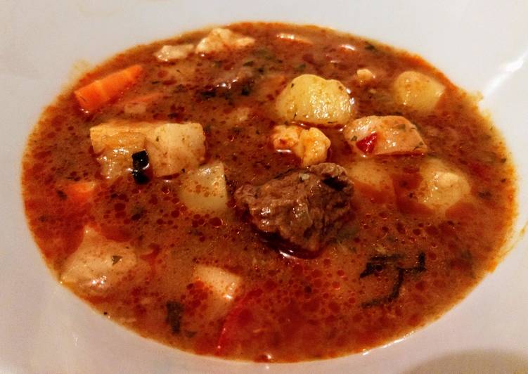 Steps to Make Quick Gulyásleves (Goulash Soup)