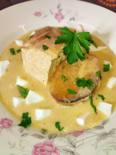 Una foto de Solomillo de pavo en pepitoria con patatas fondant