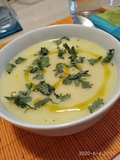 Una foto de Gazpacho de pepino y manzana