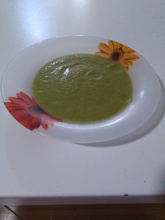Una foto de Crema de lechuga (thermomix)