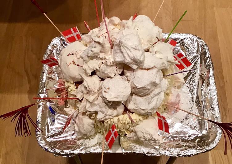 Isbjerglagkage til barnebarns 16 års fødselsdag!