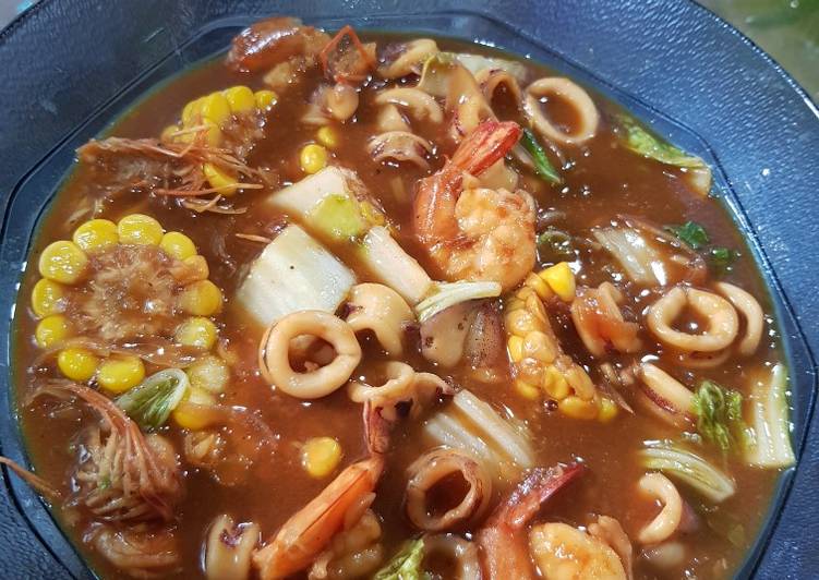 Seafood sayuran saos padang