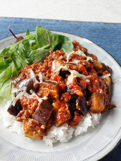 A picture of Eggplant and Ground Meat in Tomato Sauce.