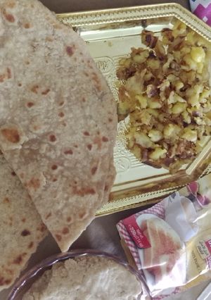 A picture of Roghani Roti Anday ka Halwa.