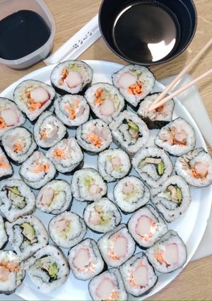 Una foto de Sushi hecho en casa