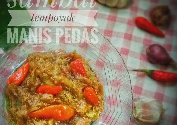 Sambal tempoyak manis pedas