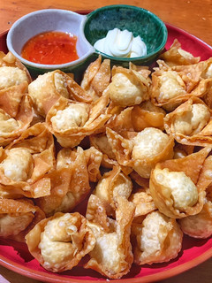 A picture of Fried Pork and Prawn Wonton.