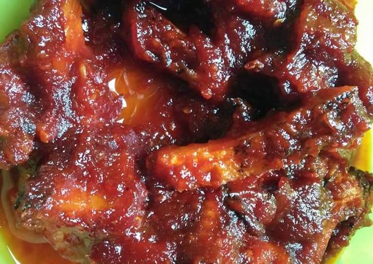 Cara mudah memasak Sambal ikan asin toman yang Enak Banget