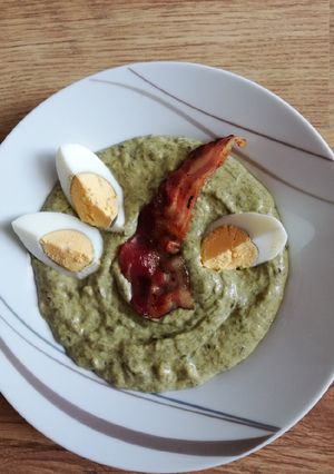 Sóskamártás friss sóskából recept fotója