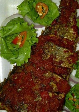 A picture of Peppered fried crocker fish.