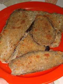 Una foto de Milanesas de Berenjena 🍆