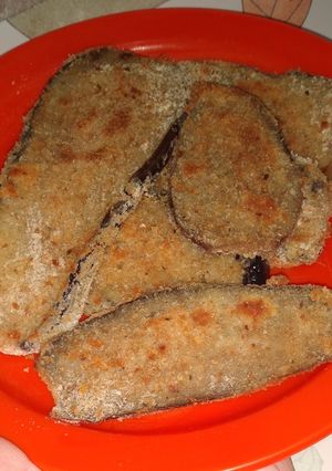Una foto de Milanesas de Berenjena 🍆