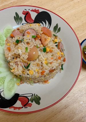 รูปของ ข้าวผัดไส้กรอก