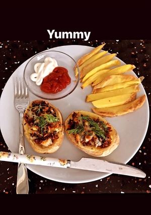 Hình của món Khoai Tây nướng phô mai thịt xông khói 🥓.