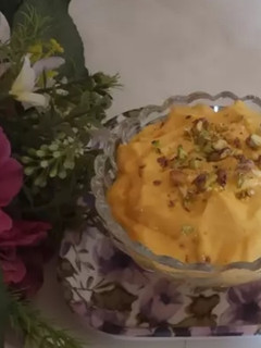 मैंगो श्रीखंड(mango shrikhnand recipe in hindi) रेसिपी मुख्य फोटो