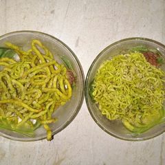 A picture of Aaloo palak sev.