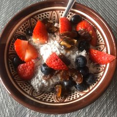 A picture of Chia pudding.