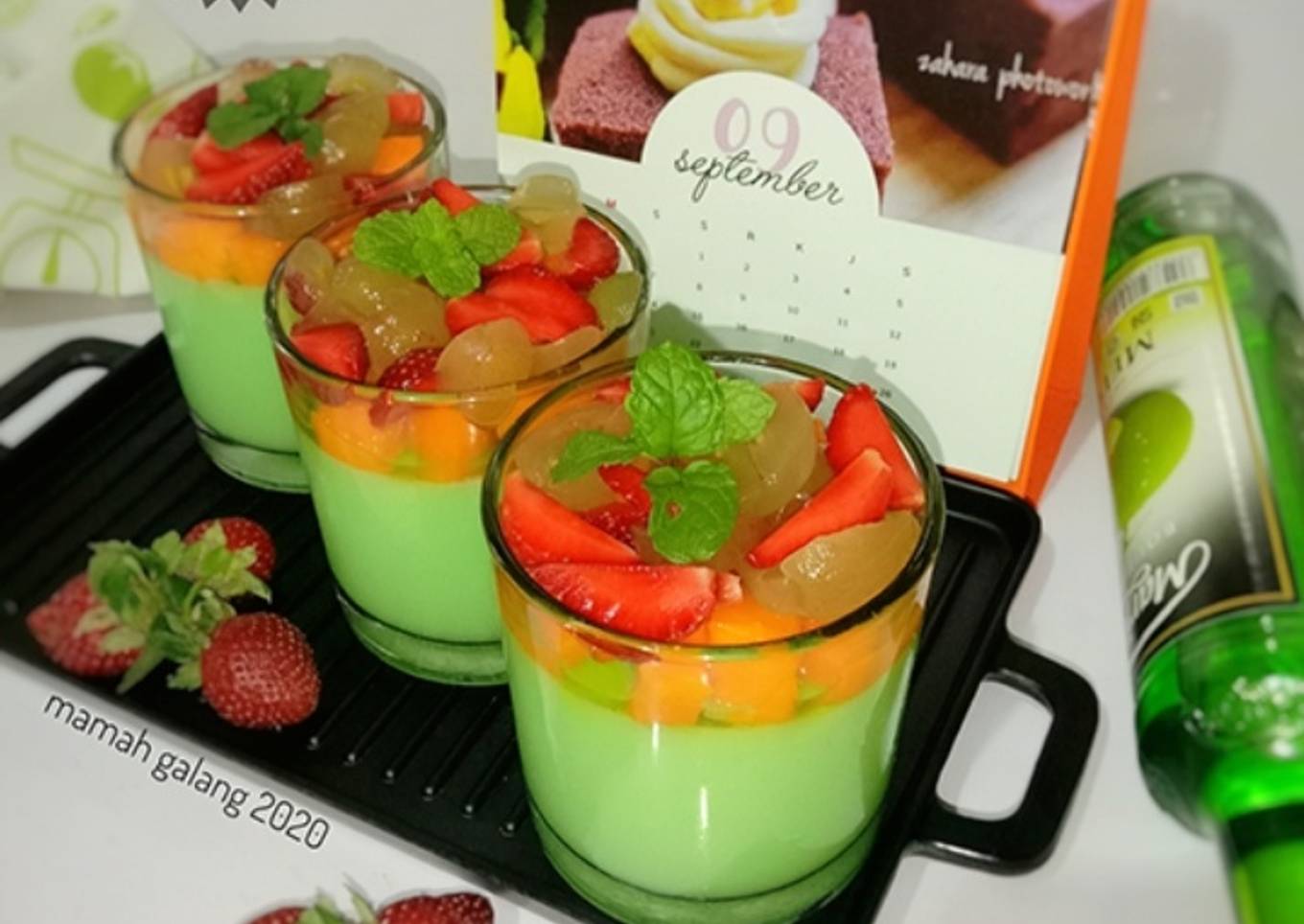 Fruity silky pudding