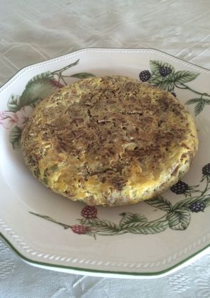 Una foto de Omelette de carne y verduras