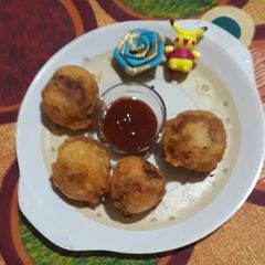 A picture of Batata vada.