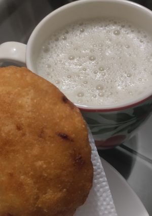 Una foto de Arepa🫓rellena🌽de salchichón de cerdo🥓y queso🫓🧀🥛