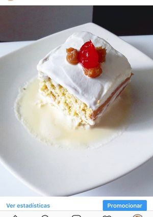 Una foto de Postre tres leches!