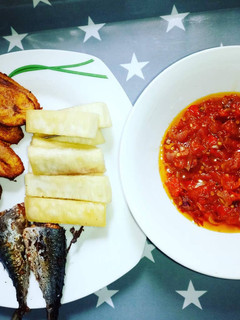 A picture of Fried yam, fish, plantain with pepper mix 😋😋😋😋.