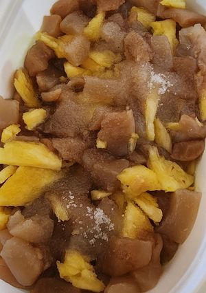 Hình của món Thạch scoby dứa.